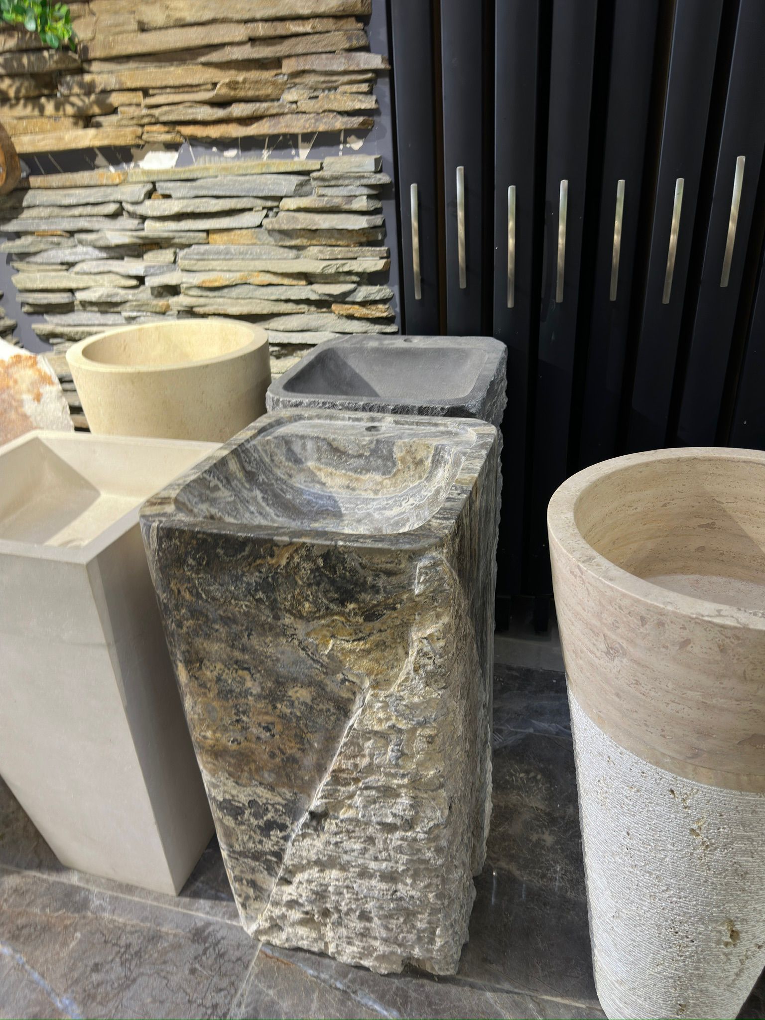 Bursa Showroom — 31