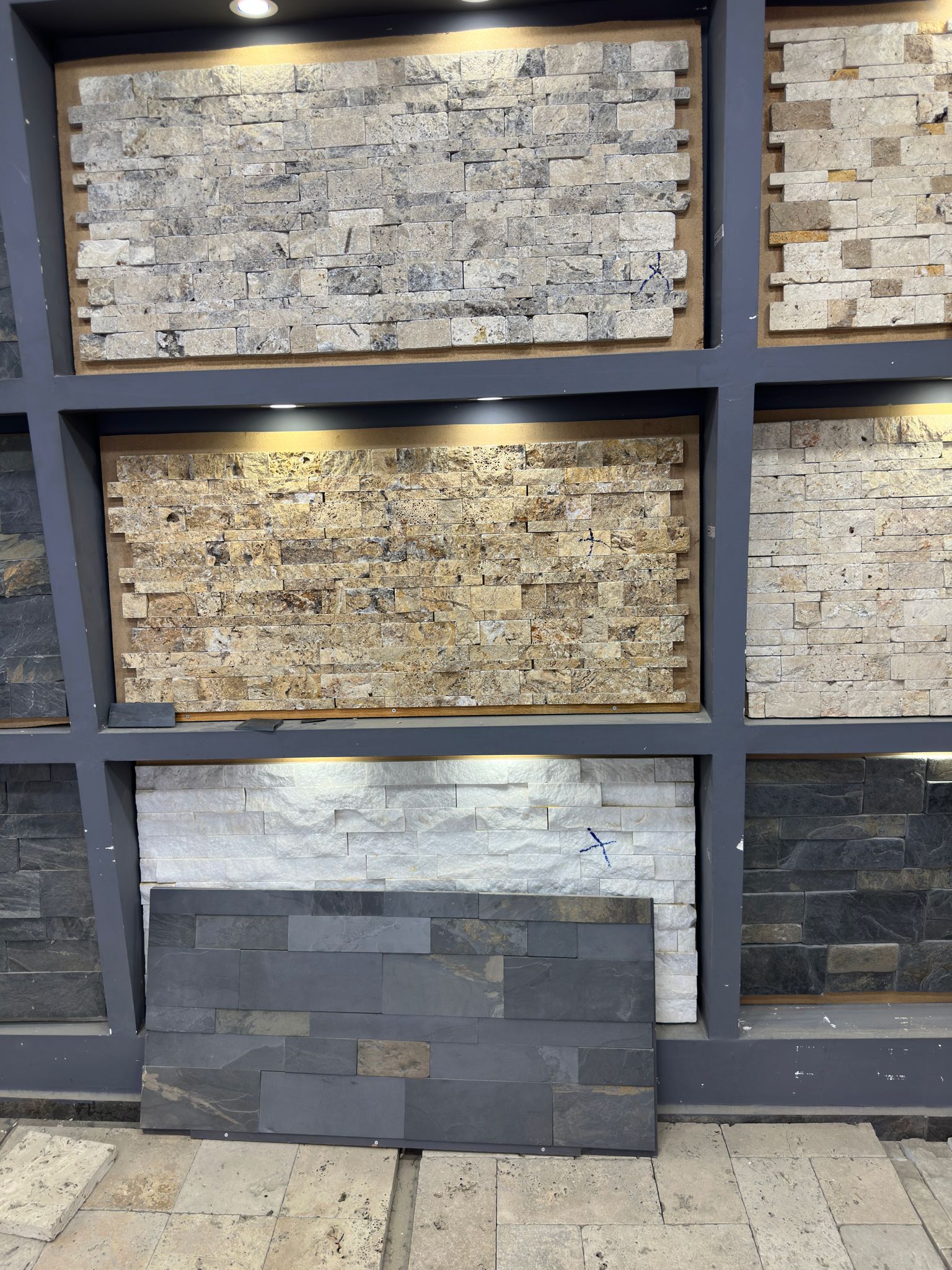 Bursa Showroom — 13