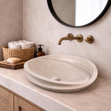 Oval Lavabo — Katmanlı Kenarlı, 52 cm — stilize mekân sunumu