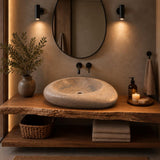 Organik Form Lavabo — Kum Beji, 64 cm — stilize mekân sunumu