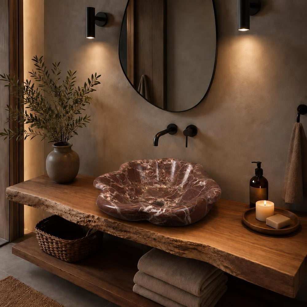 Çiçek Formlu Lavabo — Bordo Damarlı, 39 cm — stilize mekân sunumu