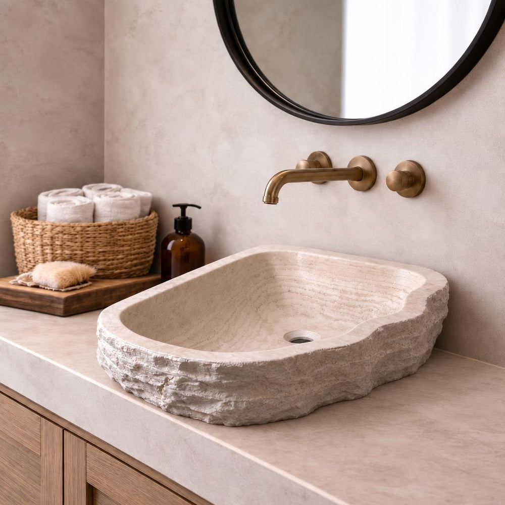 Dikdörtgen Lavabo — Dalgalı Ham Kenarlı, 42 cm — stilize mekân sunumu