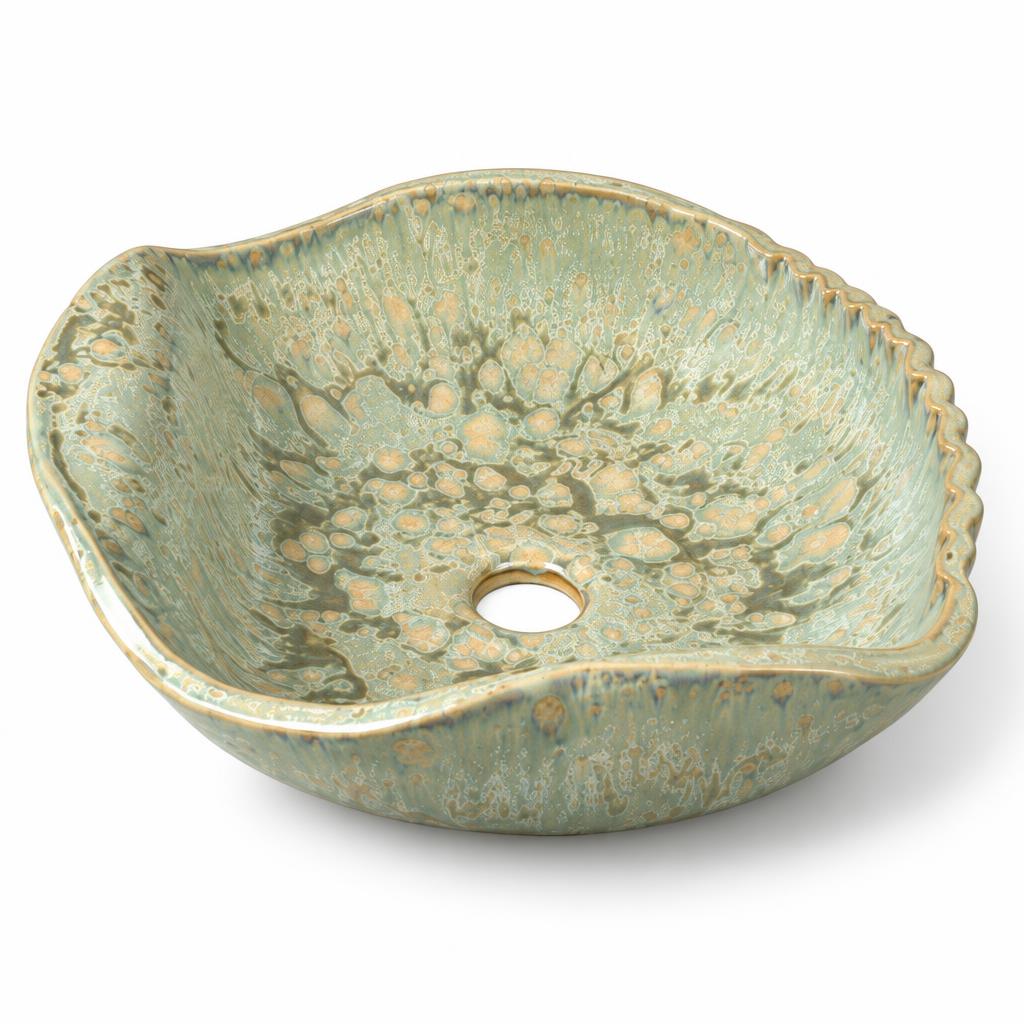 El Yapımı Porselen Dalgalı Kenarlı Lavabo — Yeşil Dokulu, 44 cm — stüdyo görünümü