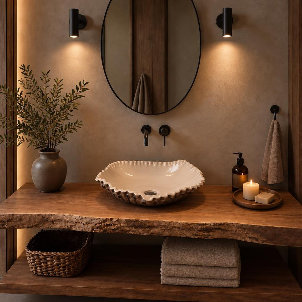 El Yapımı Porselen Dalgalı Kenarlı Lavabo — Beyaz, 45 cm — stilize mekân sunumu