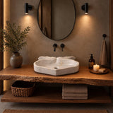 Çiçek Formlu Lavabo — Açık Gri, 43 cm — stilize mekân sunumu
