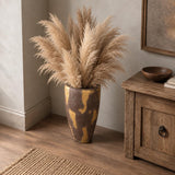 El Yapımı Sanatsal Vazo — Siyah Altın Tonlu — stilize mekân sunumu