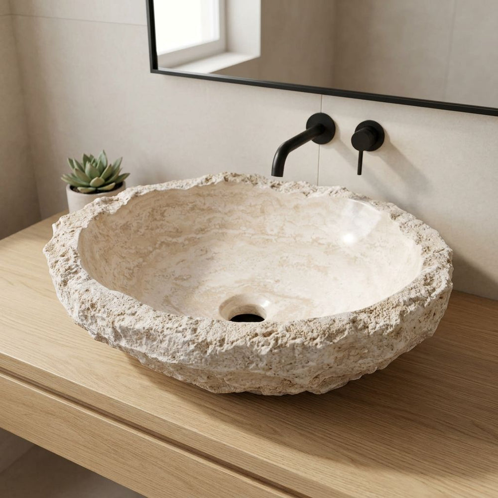El Yapımı Porselen Yuvarlak Lavabo — Dokulu Krem, 45 cm — stilize mekân sunumu