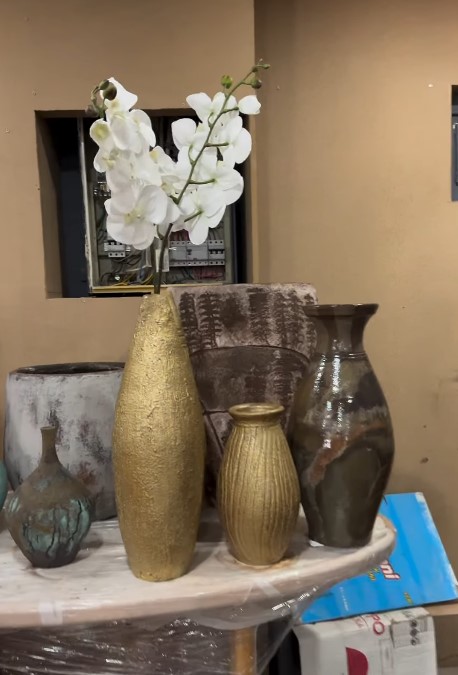 Sanatsal Vazo ve Saksılar